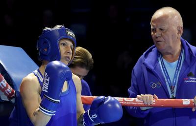 Zece pugiliste din România participă la Campionatele Mondiale de la Nis, competiție care debutează duminică și care oferă 100.000 de dolari pentru campioane