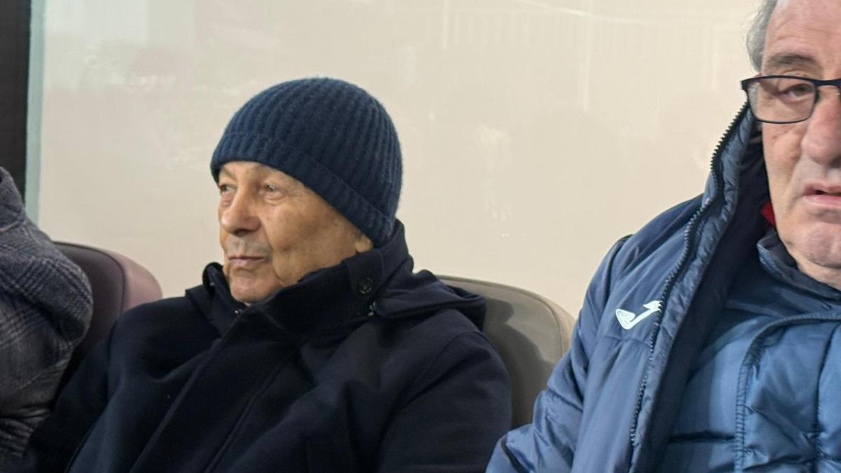 Mircea Lucescu, la prima apariție în public după spitalizare » Singurul om cu care a avut contact