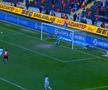 Alexandru Maxim, gol din afara careului // Capturi foto: X