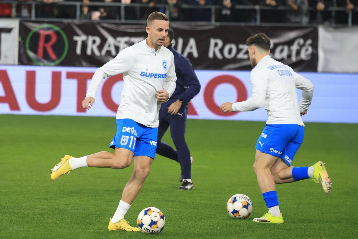Rapid - Craiova, imagini de la nivelul gazonului, înaintea partidei
