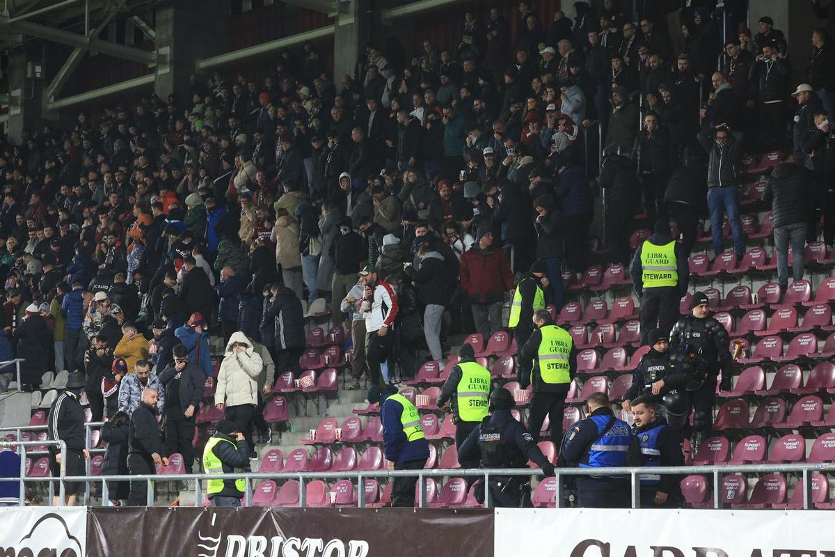 Gafă Jandarmerie la Rapid - Universitatea Craiova / Foto: Ionuț Iordache (GSP)
