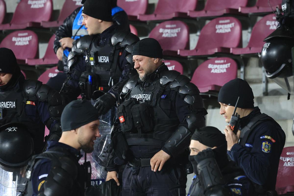 Gafă Jandarmerie la Rapid - Universitatea Craiova / Foto: Ionuț Iordache (GSP)