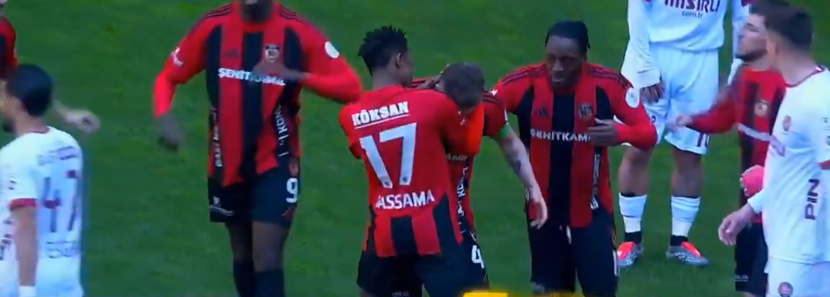 Alexandru Maxim, gol din afara careului