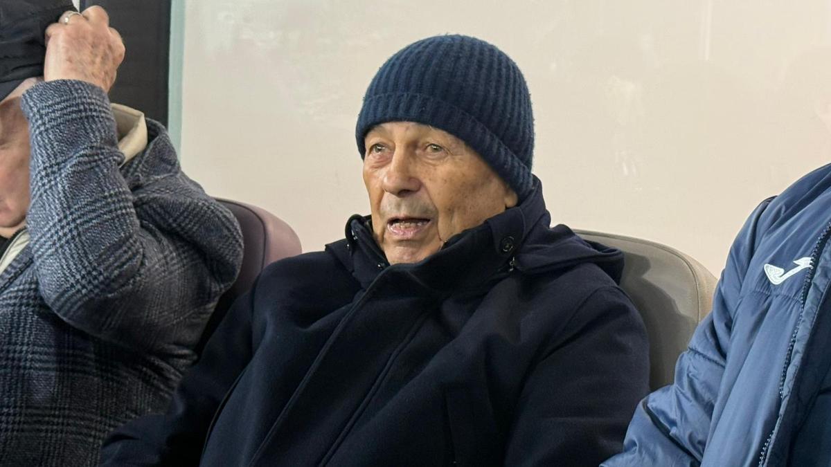 Mircea Lucescu, la prima apariție în public după spitalizare » Singurul om cu care a avut contact