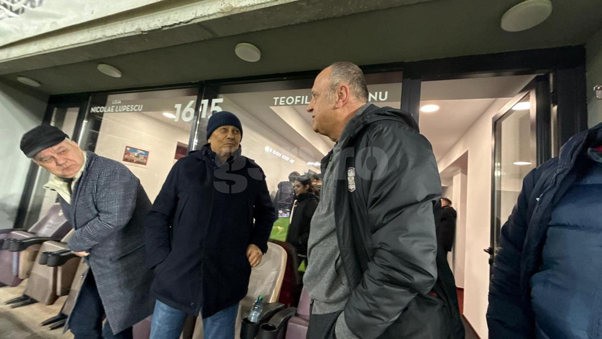 Mircea Lucescu, la prima apariție în public după spitalizare » Singurul om cu care a avut contact