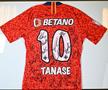Mihai Stoica și FCSB au donat tricoul cu toate semnăturile jucătorilor roș-albaștri