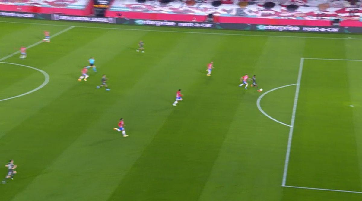 Gol de excepție marcat de Manchester United: assist din propria jumătate!