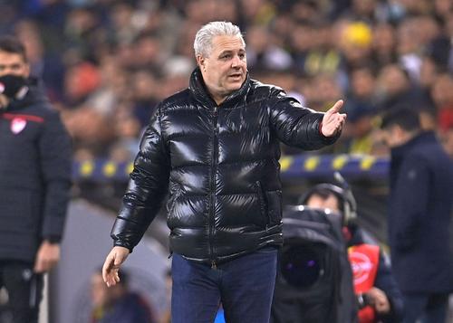 Cosmin Olăroiu, 52 de ani, și Marius Șumudică, 51 de ani, au debutat în noul sezon din Liga Campionilor Asiei.