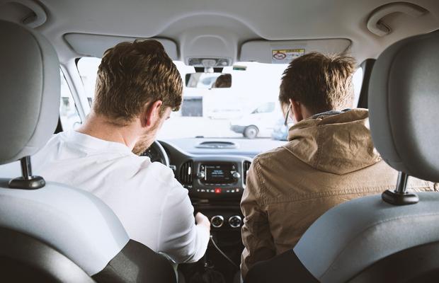 Fișa medicală pentru permisul auto - cum poți "strecura" obținerea ei în programul tău aglomerat?
