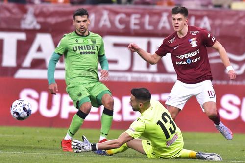Cristiano Figueiredo a apărat poarta lui Dinamo în meciul din play-out cu Rapid // foto: Imago Images