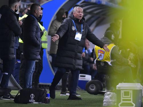 Dan Petrescu, reacție nervoasă la conferința de presă: „Sunt reguli care nici în Tanganica și Tanzania nu există”