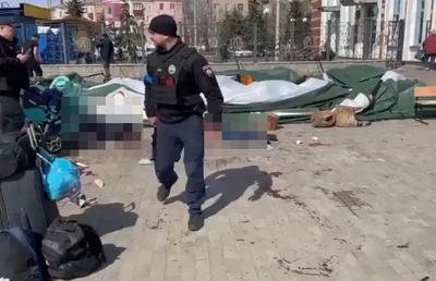 Război în Ucraina, ziua 44 » Cruzime cumplită a rușilor! Racheta cu care au ucis 39 de civili și au rănit alți peste 100 avea scris pe ea: „Pentru copii”
