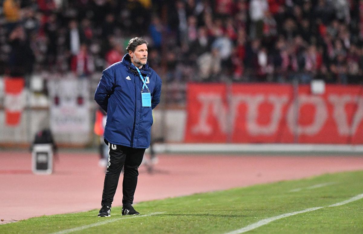 Dinamo - FCU Craiova // 08.04.2022