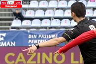 Au bătut recordul în camera VAR! » NOUĂ minute de așteptare într-una dintre cele mai bizare faze din Liga 1