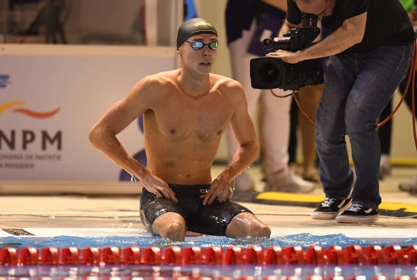 A încheiat cursa în 47,61 secunde, a făcut baremul pentru Jocurile Olimpice și este primul sportiv român sigur de prezența la Paris, în 2024.