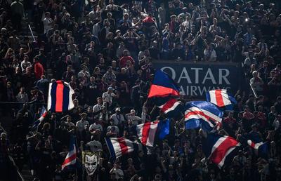 Ultrașii PSG amenință: „S-o facem să tremure. F..uk Barcelona!”
