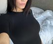 Pilotul Andrea Iannone, scene interzise minorilor cu iubita cântăreață în piscină » Elodie a postat imaginile din intimitate