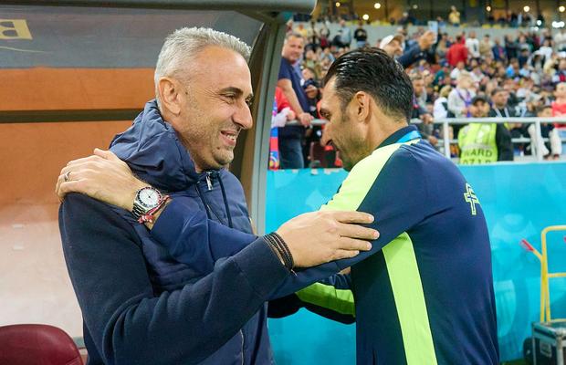 Petev era de departe cel mai bine plătit antrenor din Superliga! Bulgarul s-a umplut de bani la Universitatea Craiova