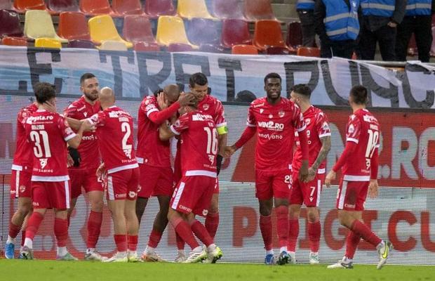 Veste de impact primită de Dinamo în ziua meciului cu Oțelul Galați