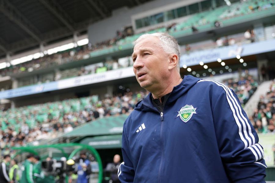 Dan Petrescu n-a continuat în Coreea de Sud Dan Petrescu revine în Superligă! Decizia a fost luată și poate sta pe bancă etapa următoare