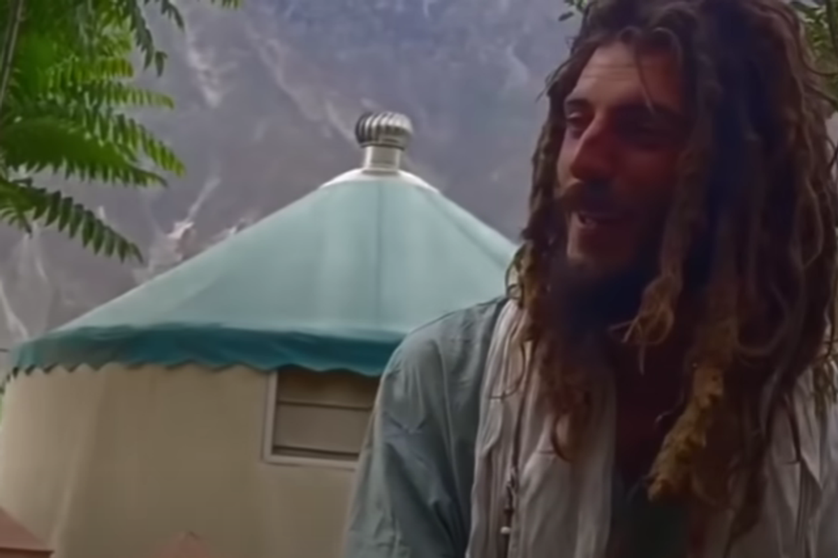 Uluitor! Fostul sportiv a mers desculț pe jos din Spania în Pakistan » Incredibil cum arată acum