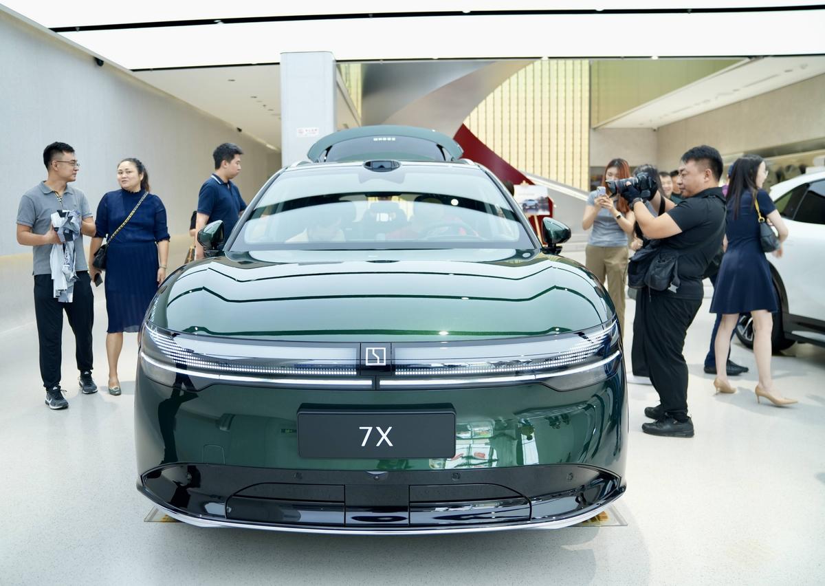 Dezastru pentru Elon Musk! Tesla s-a prăbușit pe piața din China din cauza unor necunoscuți » Cum arată modelele