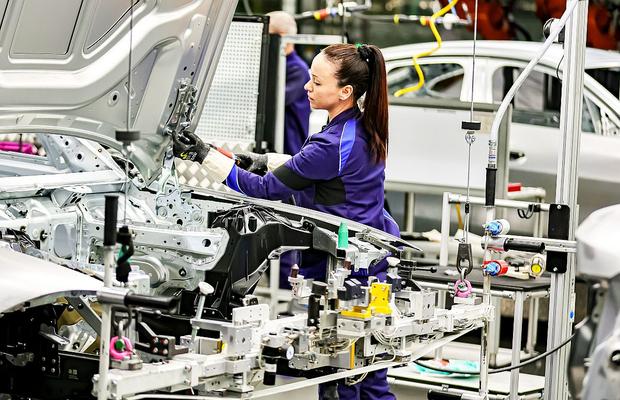 Studiu incredibil: România, mai ieftină decât China la costurile salariale per mașină! Germania are costuri exorbitante