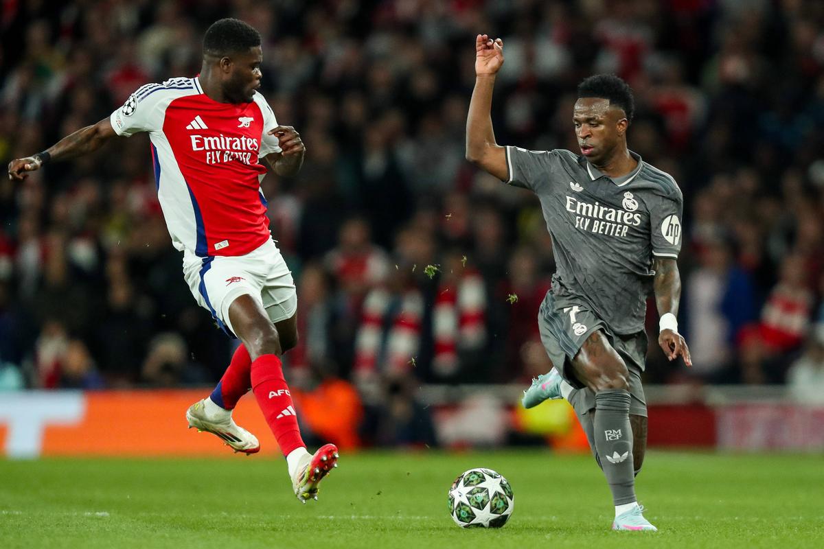 Arsenal a făcut instrucție cu Real Madrid » „Galacticii” sunt aproape eliminați din Liga Campionilor