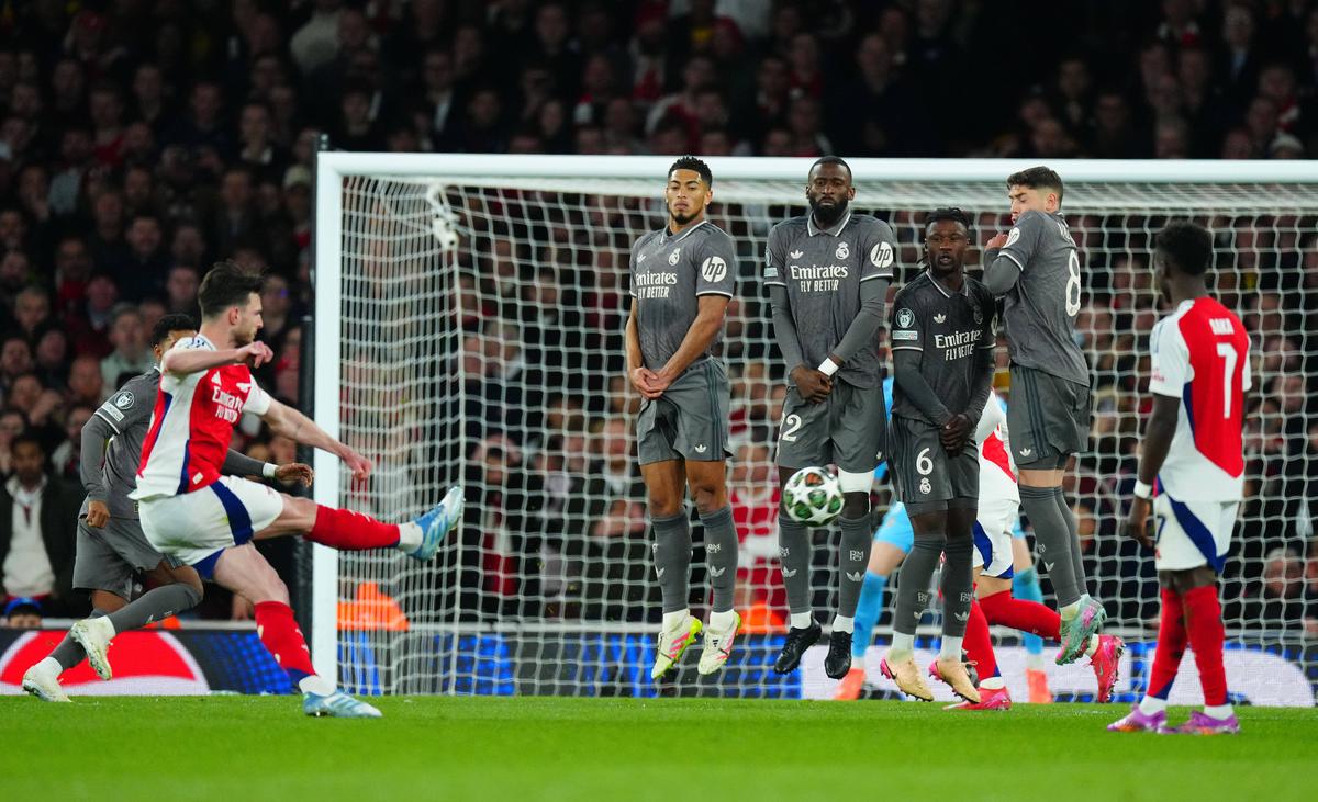 Arsenal a făcut instrucție cu Real Madrid » „Galacticii” sunt aproape eliminați din Liga Campionilor