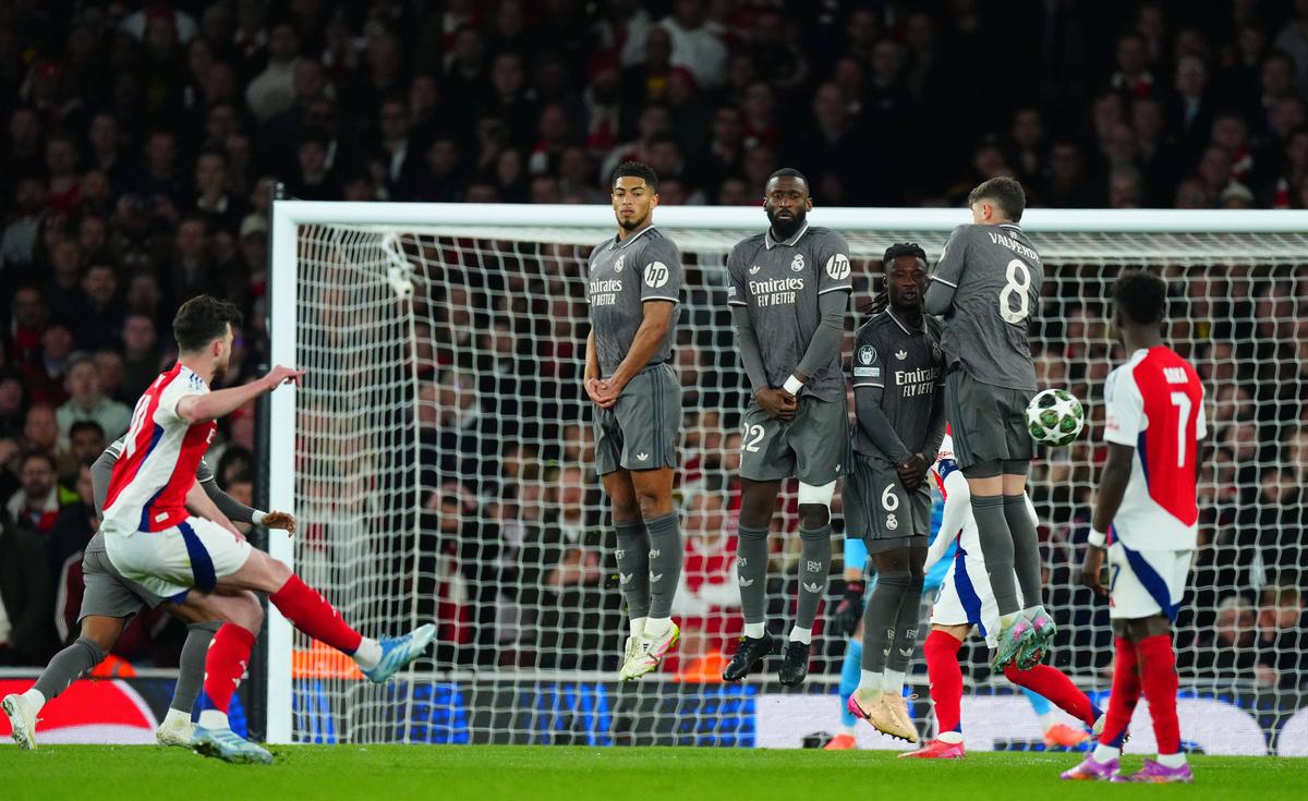 Arsenal a făcut instrucție cu Real Madrid » „Galacticii” sunt aproape eliminați din Liga Campionilor