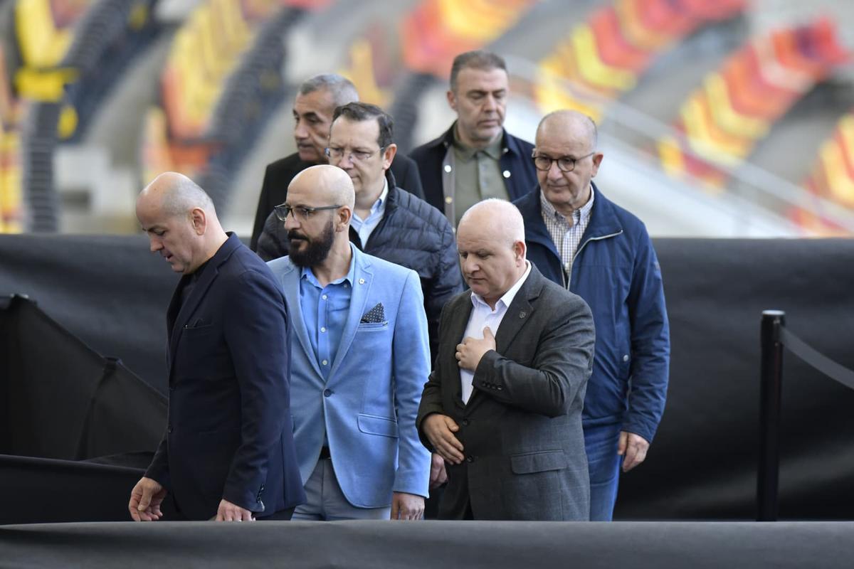 Cadre de Cristi Preda de la Arena Națională, unde a fost depus sicriul cu trupul lui Mircea Lucescu