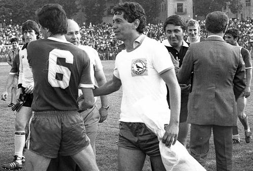 Mircea Lucescu într-un Dinamo - Corvinul din 1982 (foto: arhiva GSP)