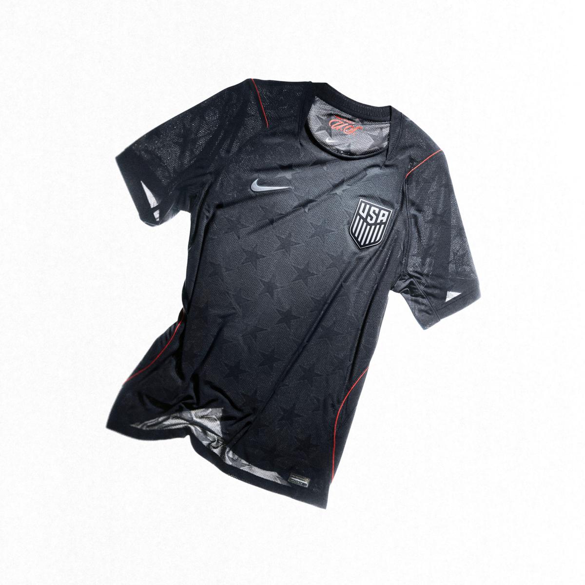 Tricouri Nike CM 2026