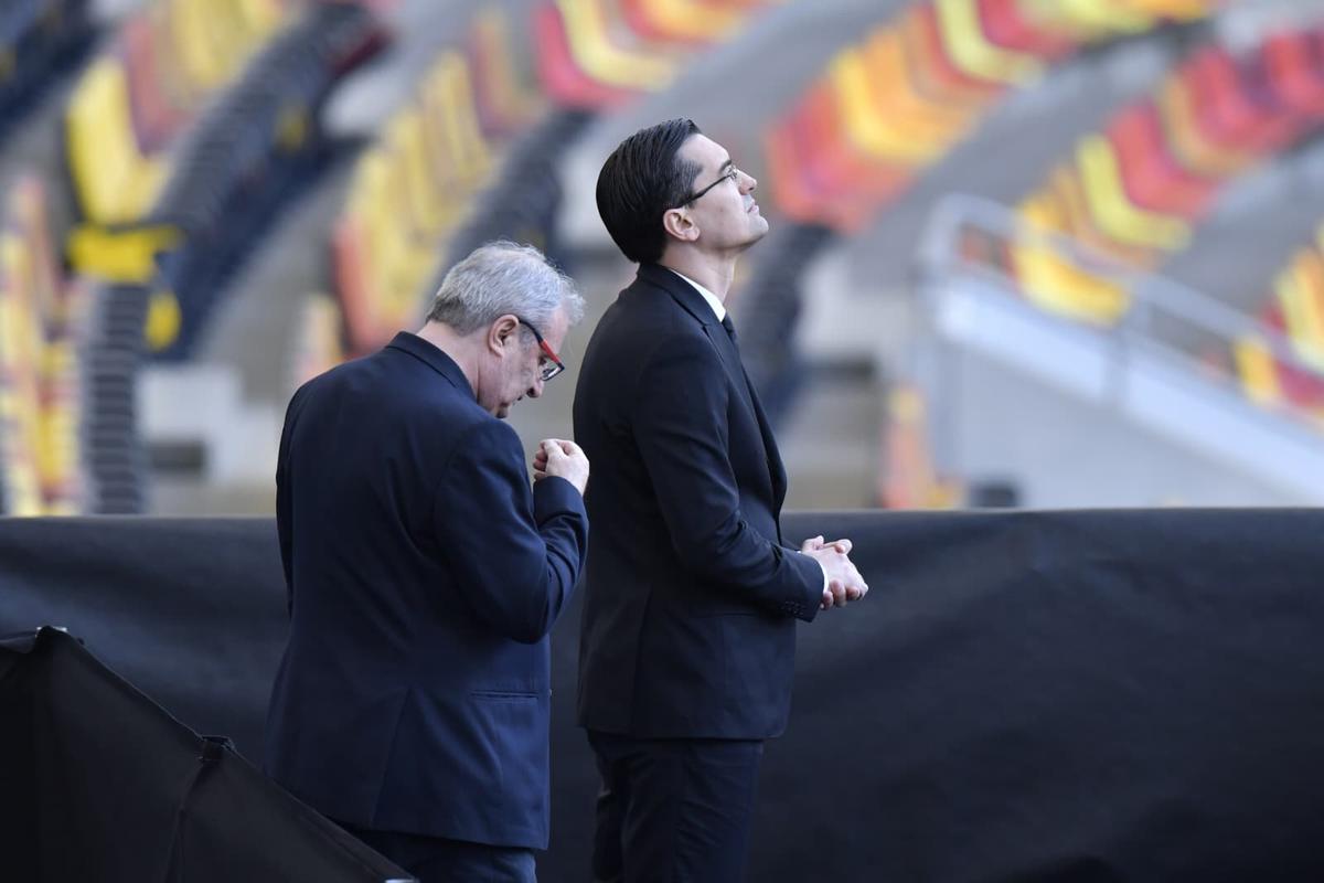 Cadre de Cristi Preda de la Arena Națională, unde a fost depus sicriul cu trupul lui Mircea Lucescu