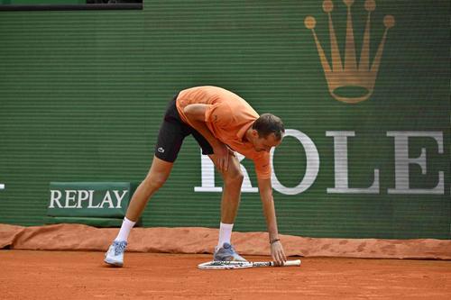 Berrettini l-a demolat pe Medvedev, care a făcut o criză de nervi // FOTO: Imago Images