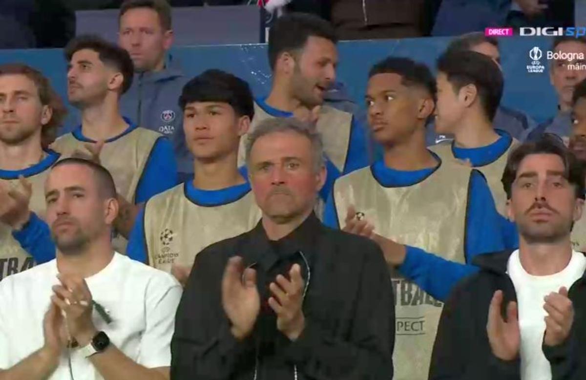 Minut de reculegere în memoria lui Mircea Lucescu la Barcelona - Atletico Madrid și PSG - Liverpool