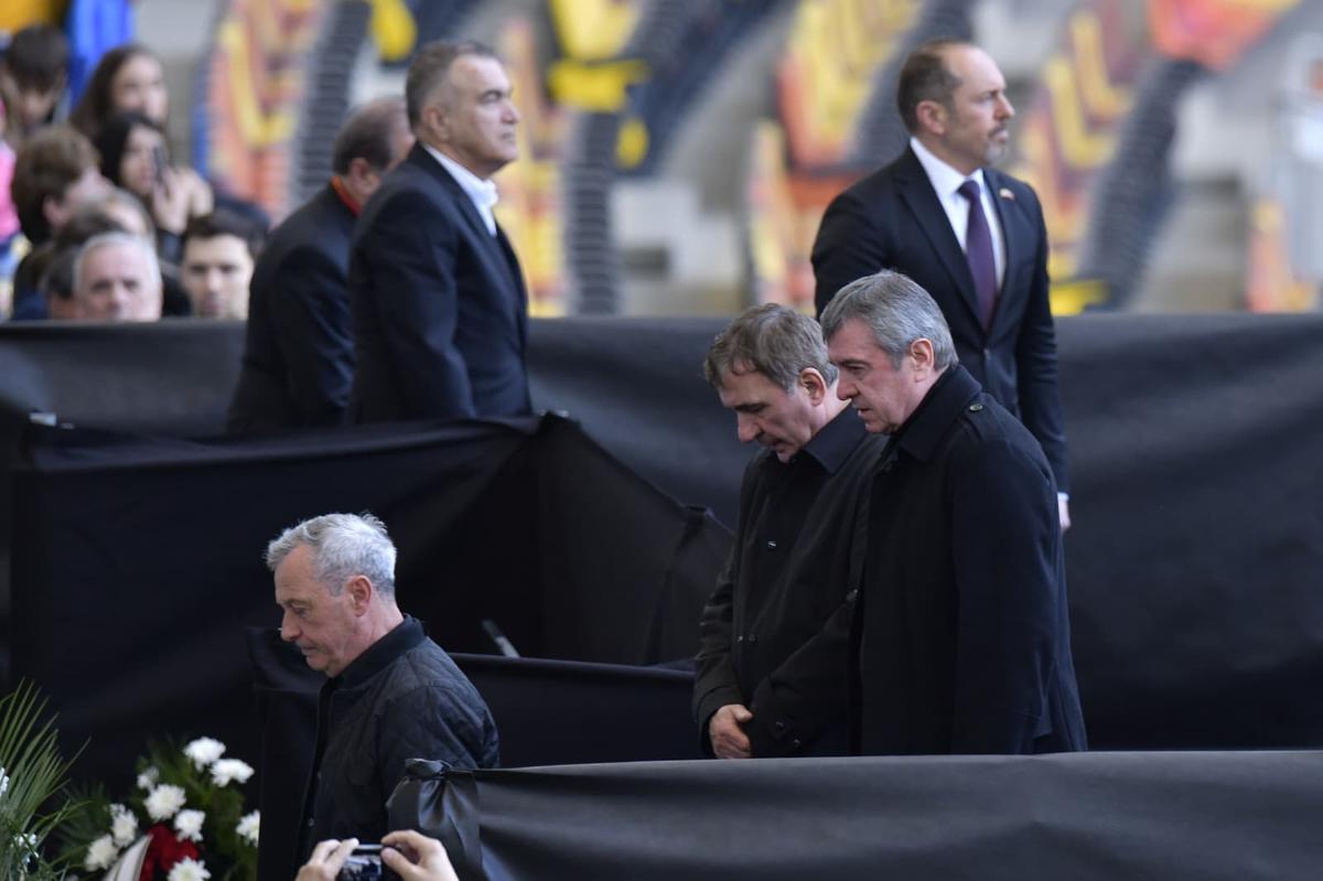 Cadre de Cristi Preda de la Arena Națională, unde a fost depus sicriul cu trupul lui Mircea Lucescu