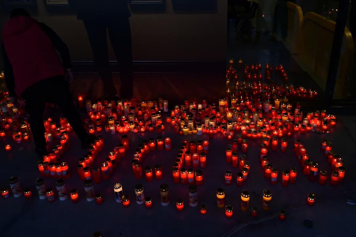 Cadre de Cristi Preda de la priveghiul lui Mircea Lucescu