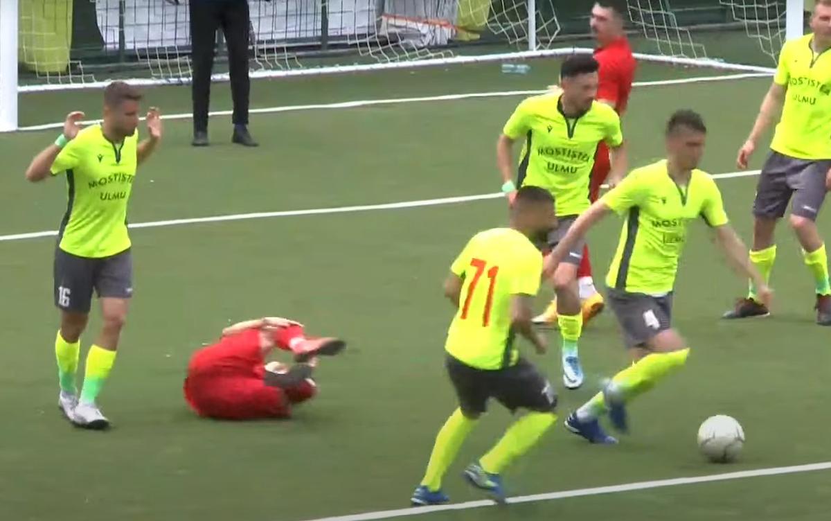 Penalty Moștiștea Ulmu - Steaua // Capturi: TV Telekom Sport
