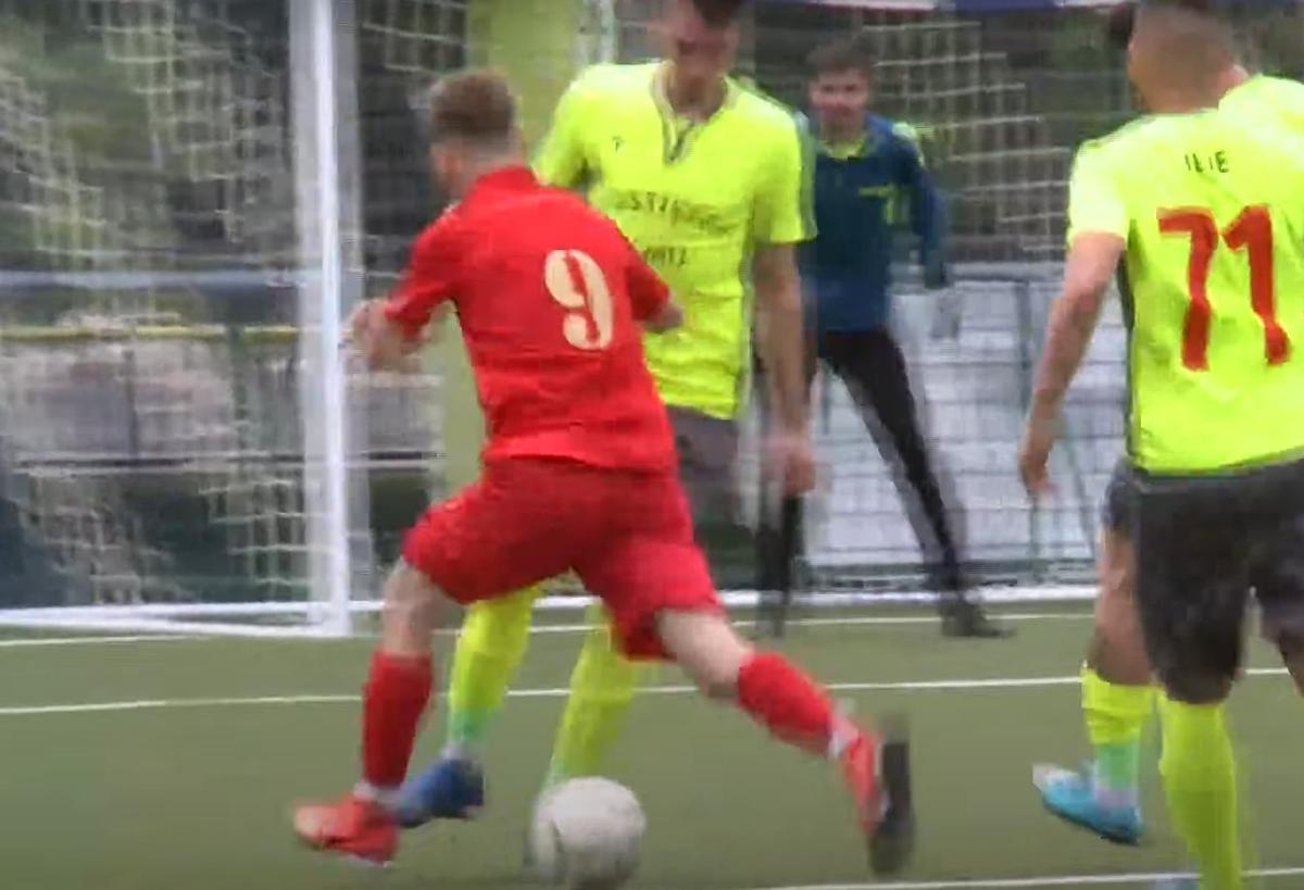 Penalty Moștiștea Ulmu - Steaua // Capturi: TV Telekom Sport
