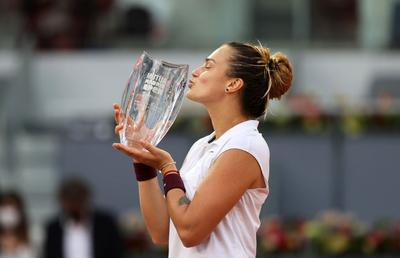 Aryna Sabalenka este campioana turneului de la Madrid! Victorie cu Ashleigh Barty în finală