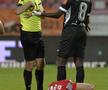 Penalty și eliminare în favoarea lui Dinamo în prima repriză » Jucătorul lui Hermannstadt, uimit de decizia arbitrului