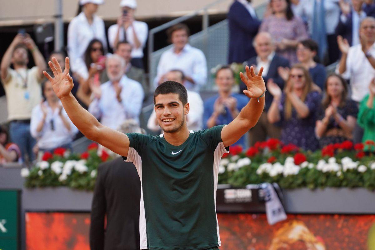 Carlos Alcaraz, noul rege de la Madrid! Spaniolul l-a zdrobit în finală pe Alexander Zverev și a încheiat pe cai mari o săptămână de vis