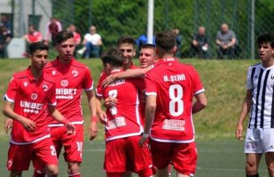 Dinamo e în pragul colapsului în Liga 1, dar la juniori e aproape de o nouă finală în Liga Elitelor!
