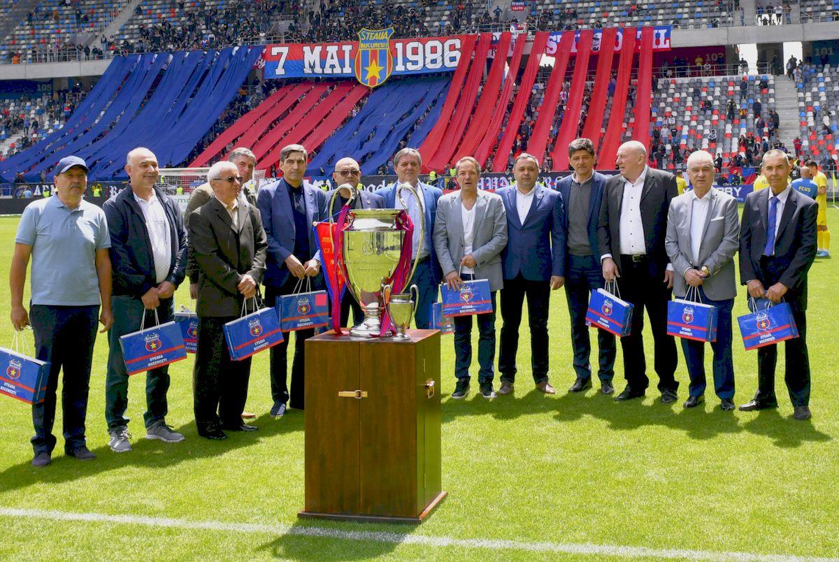 Steaua nu-și uită eroii! Momente speciale în Ghencea, la 36 de ani după victoria de la Sevilla