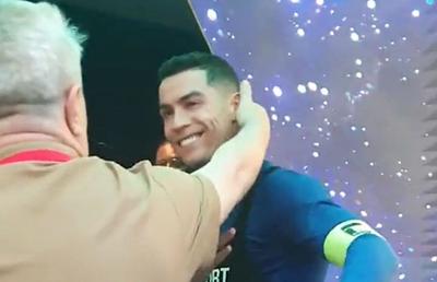 Marius Șumudică insistă: „Nu i-am cerut tricoul lui Ronaldo, el mi l-a dat și m-a luat în brațe!”