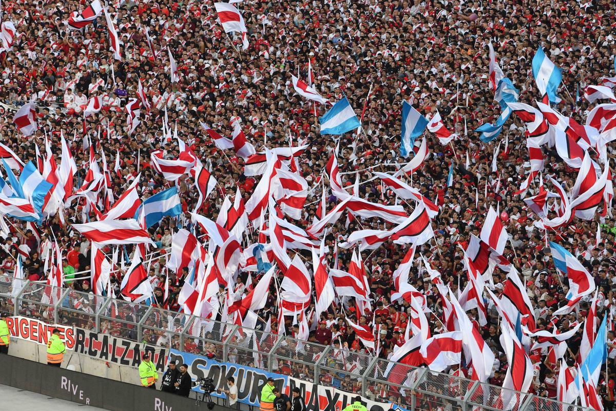 Superclasico River Plate - Boca Juniors cu nervi, suspans și multe lovituri » Șapte eliminări dictate și poliția în teren la final