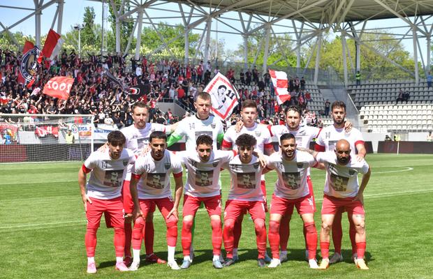 Șefii lui Dinamo au rezolvat o mare problemă înainte de meciurile decisive pentru promovare » Suma plătită care aduce liniște echipei