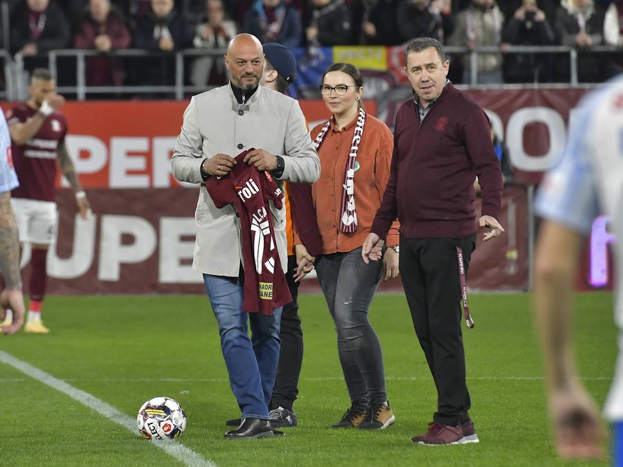 Fostul campion din Superliga a răspuns în direct: „Eu sunt cel mai potrivit antrenor pentru Rapid” :) + „Nu vreau să-l jignesc pe Lobonț, însă...”