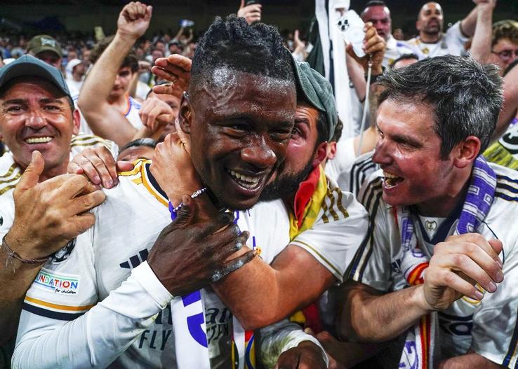 Real Madrid s-a calificat în finala UCL, iar pe „Santiago Bernabeu” a început sărbătoarea / Sursă foto: Imago Images